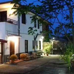 Alojamento de Acomodação e Pequeno-almoço Fontanarossa Airport -private Parking-, Catânia